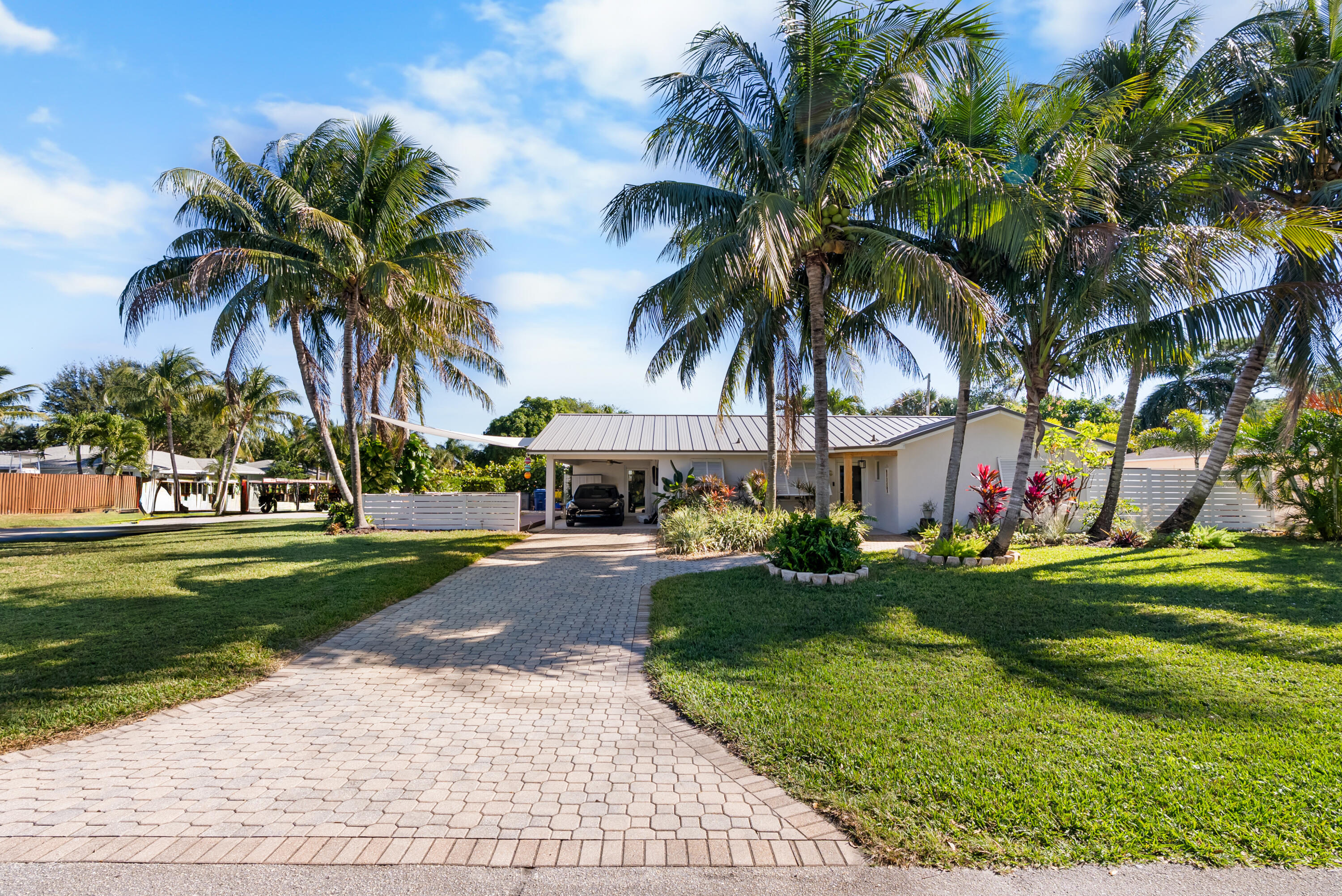 1605 Treemont Jupiter, FL 33469