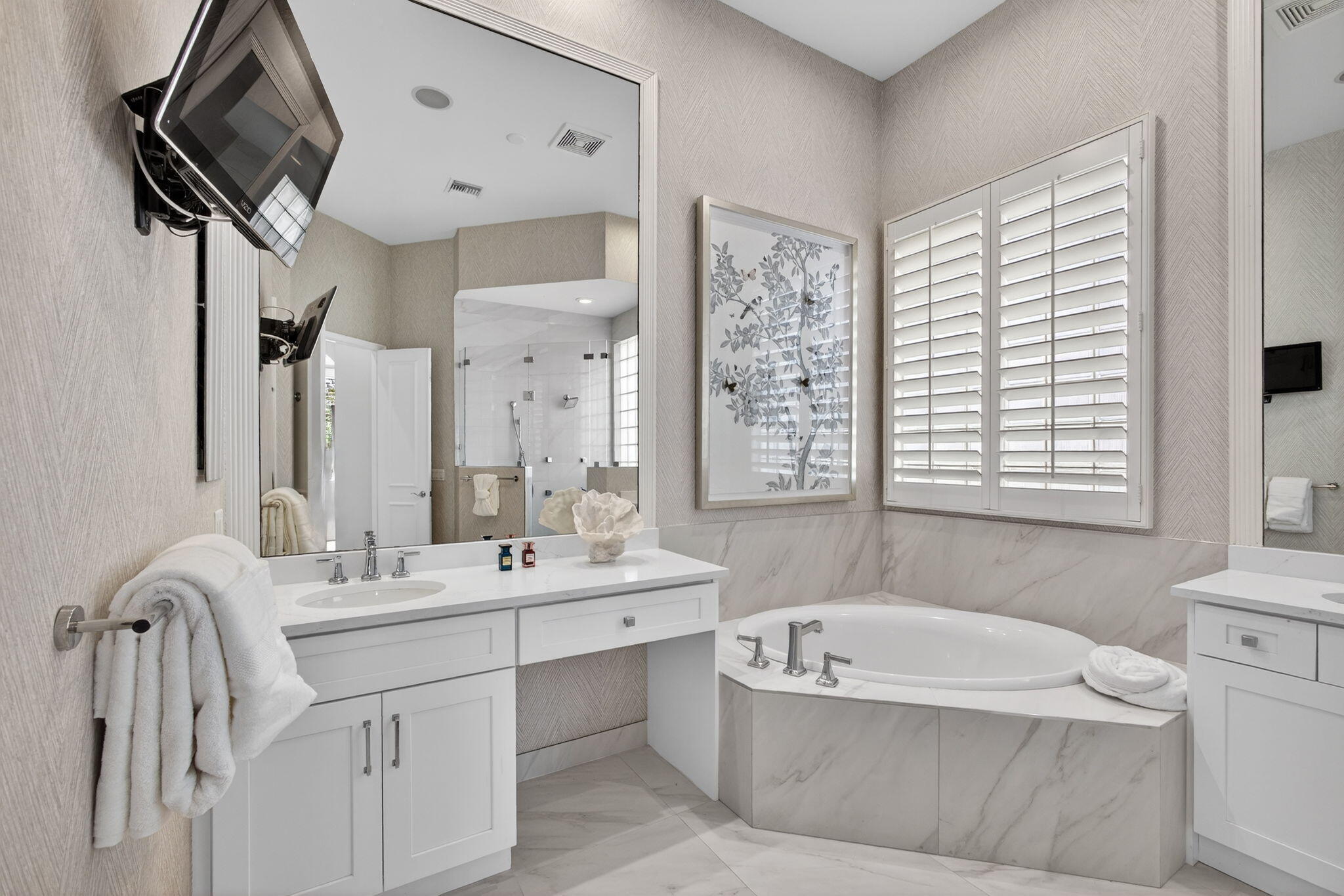 131 Porto Vecchio Palm Beach Gardens, FL 33418