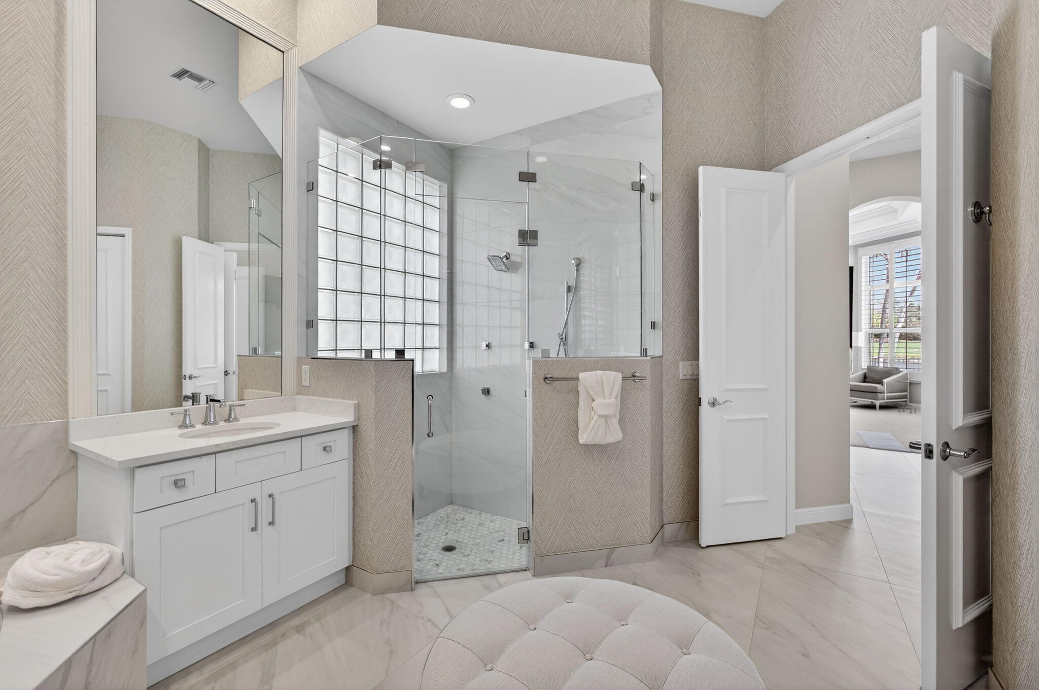 131 Porto Vecchio Palm Beach Gardens, FL 33418