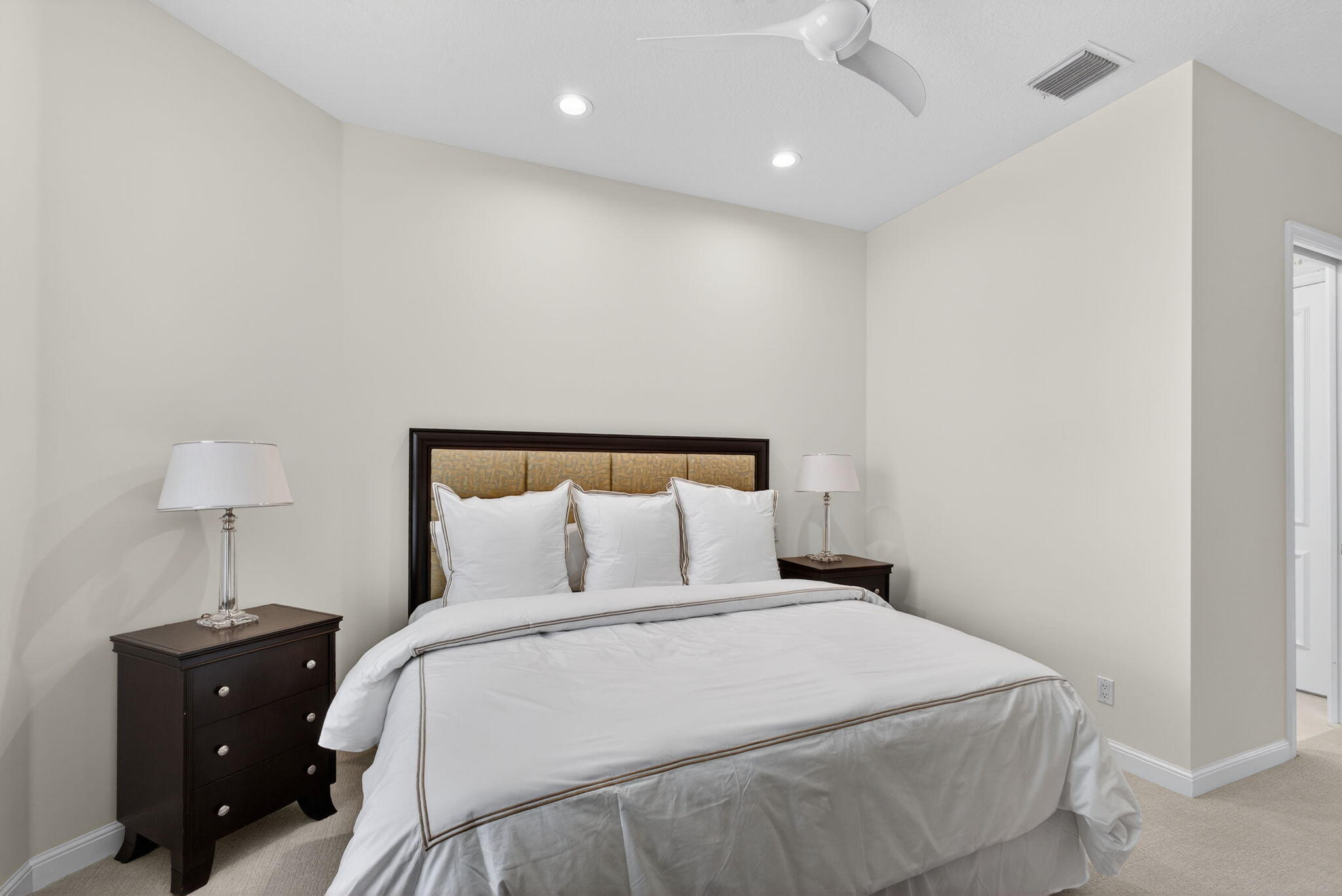 131 Porto Vecchio Palm Beach Gardens, FL 33418