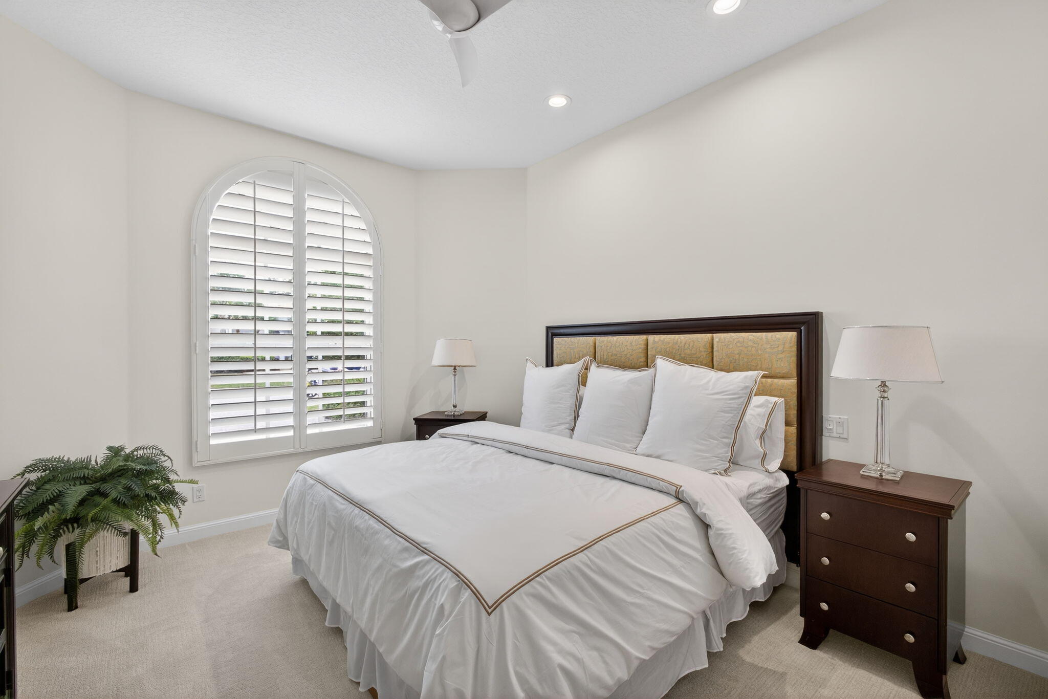 131 Porto Vecchio Palm Beach Gardens, FL 33418