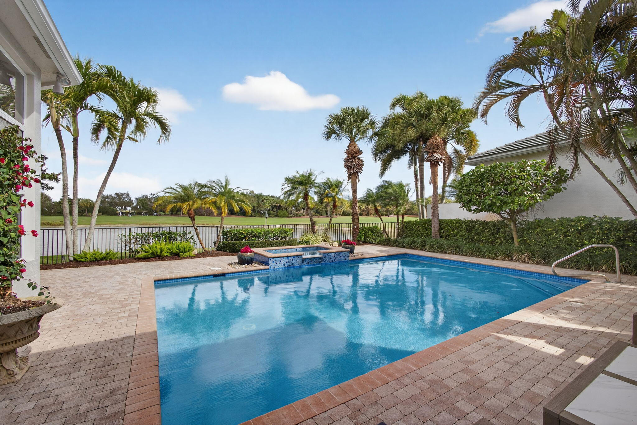 131 Porto Vecchio Palm Beach Gardens, FL 33418