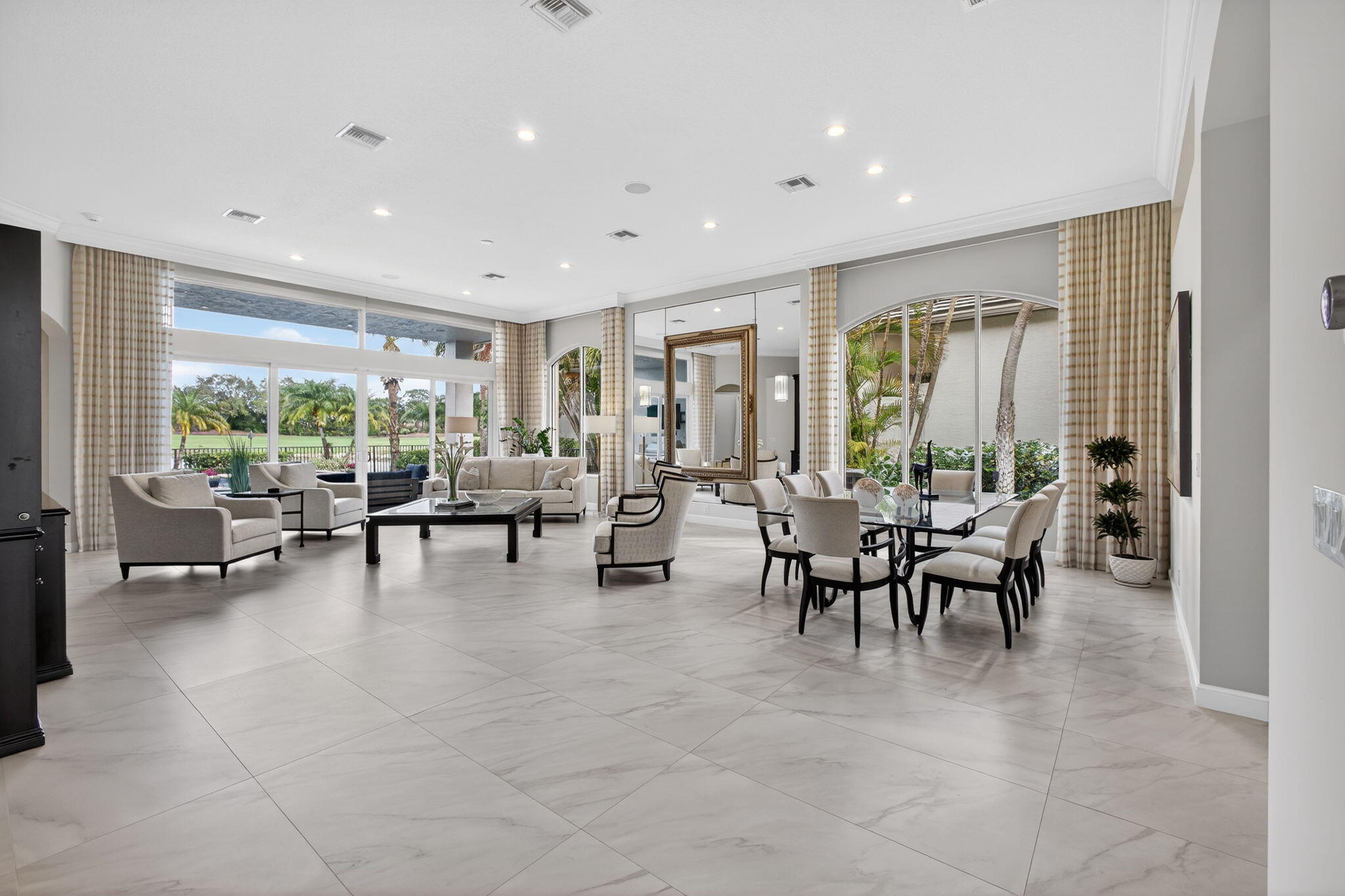 131 Porto Vecchio Palm Beach Gardens, FL 33418