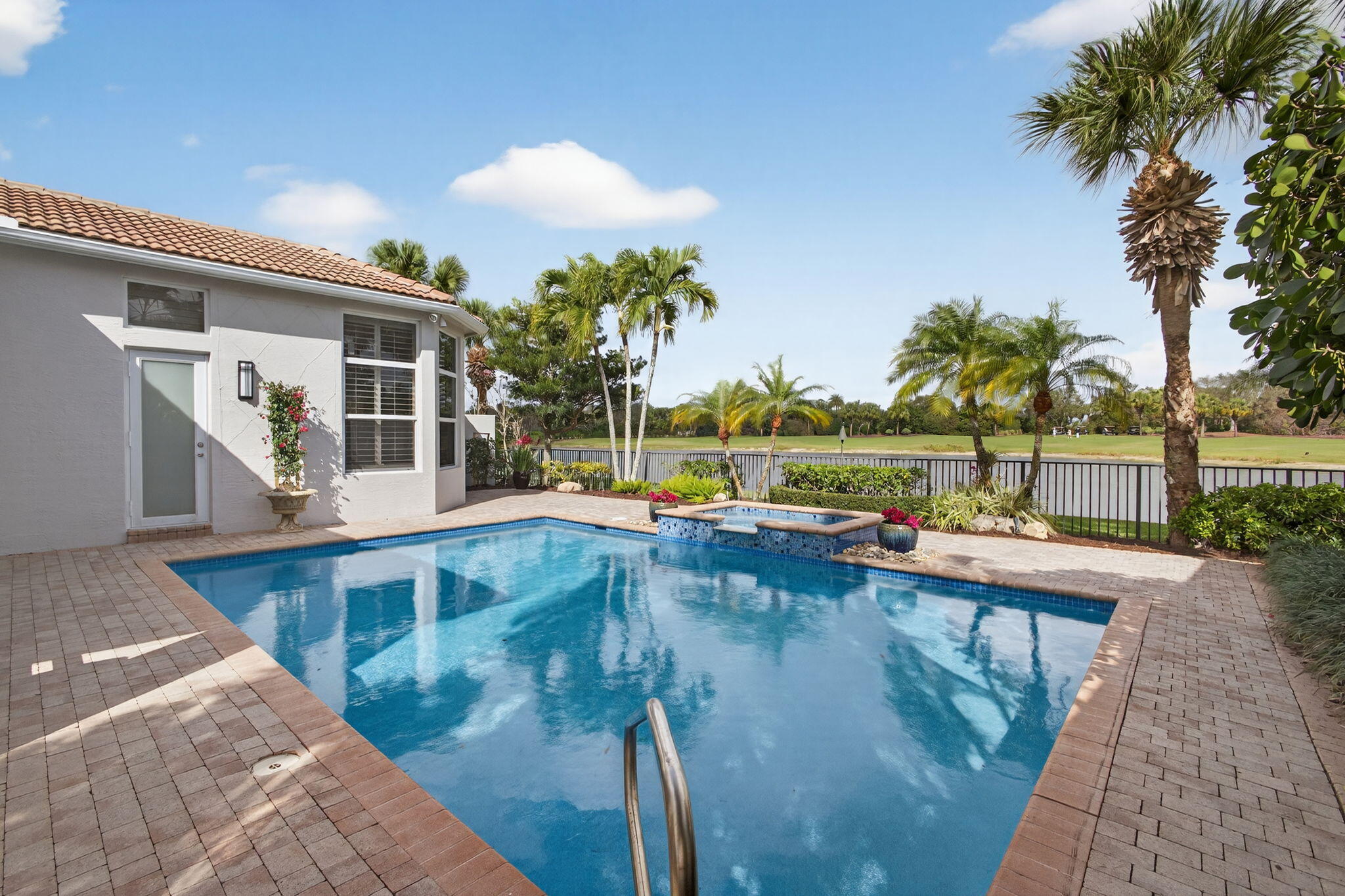 131 Porto Vecchio Palm Beach Gardens, FL 33418