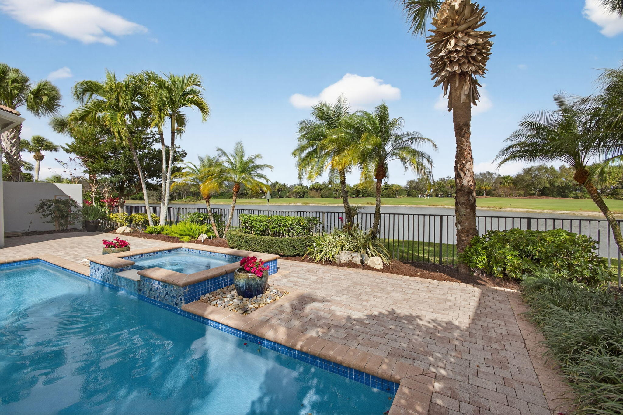 131 Porto Vecchio Palm Beach Gardens, FL 33418