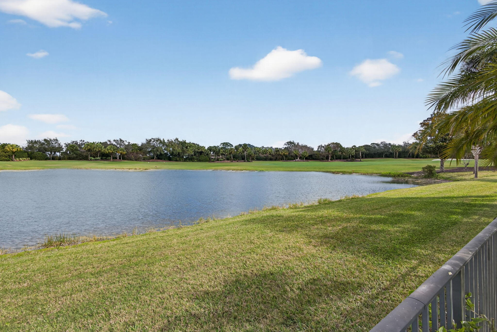 131 Porto Vecchio Palm Beach Gardens, FL 33418