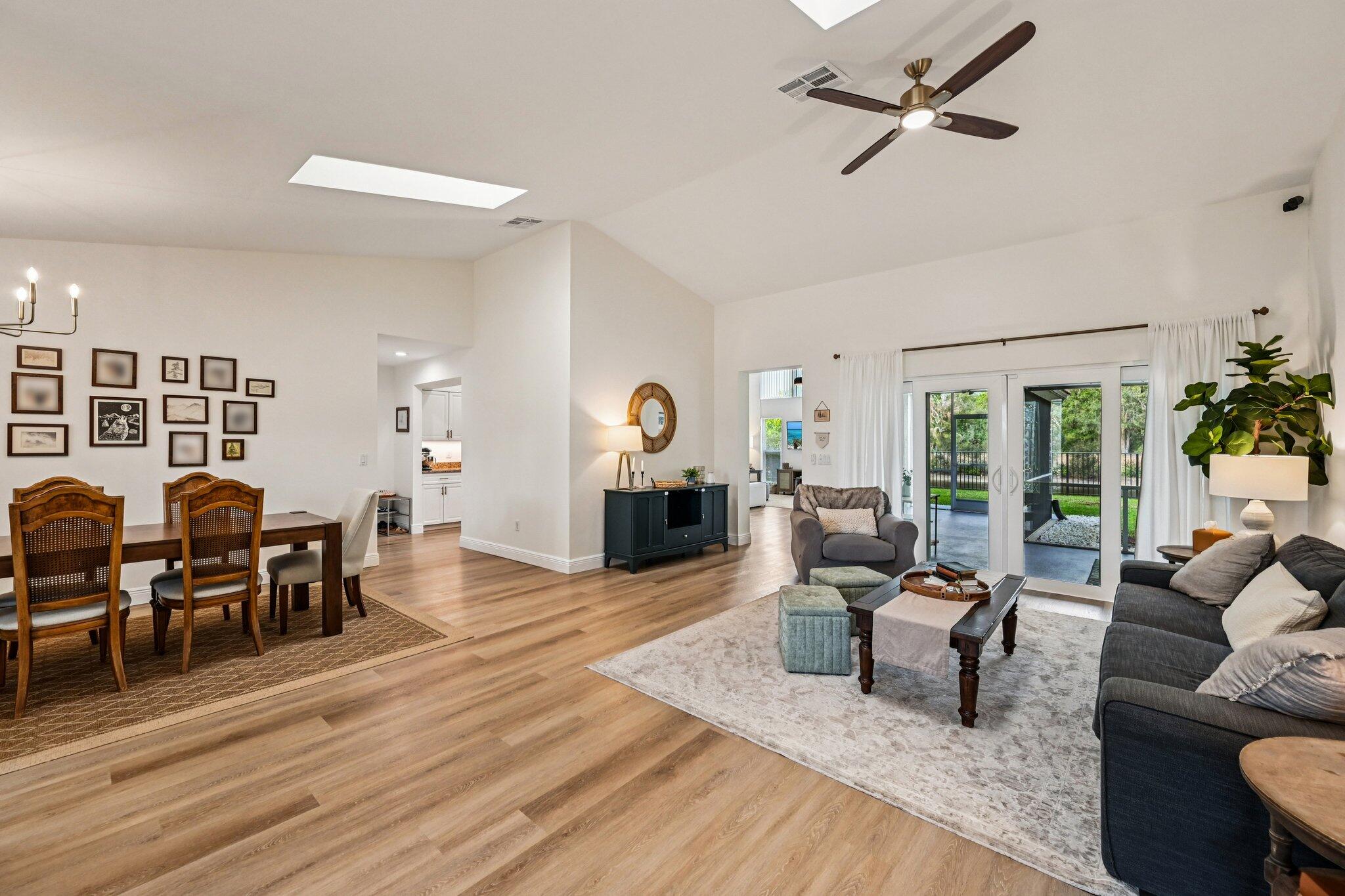 18295 Lake Bnd Jupiter, FL 33458