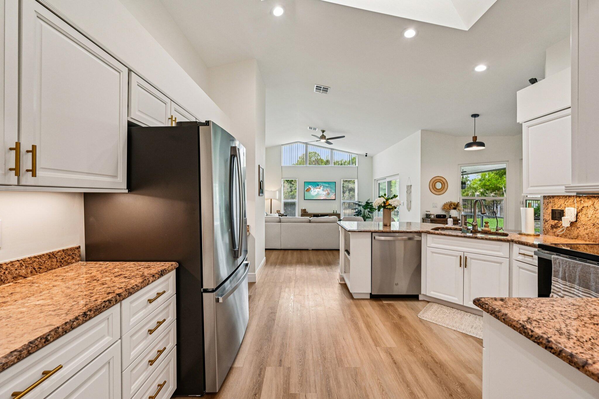 18295 Lake Bnd Jupiter, FL 33458