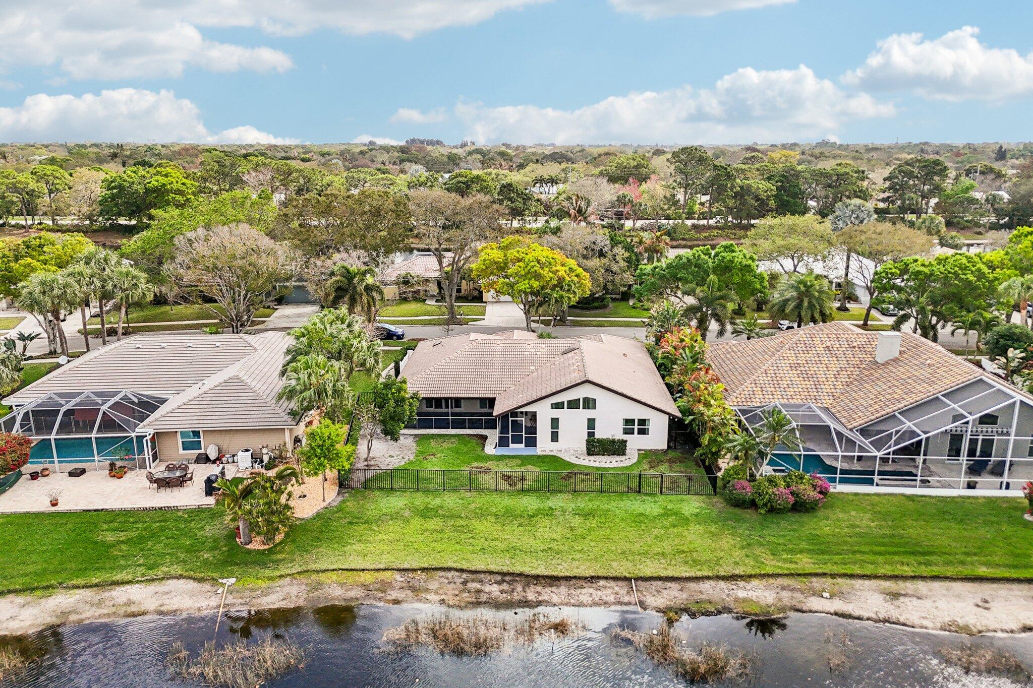 18295 Lake Bnd Jupiter, FL 33458