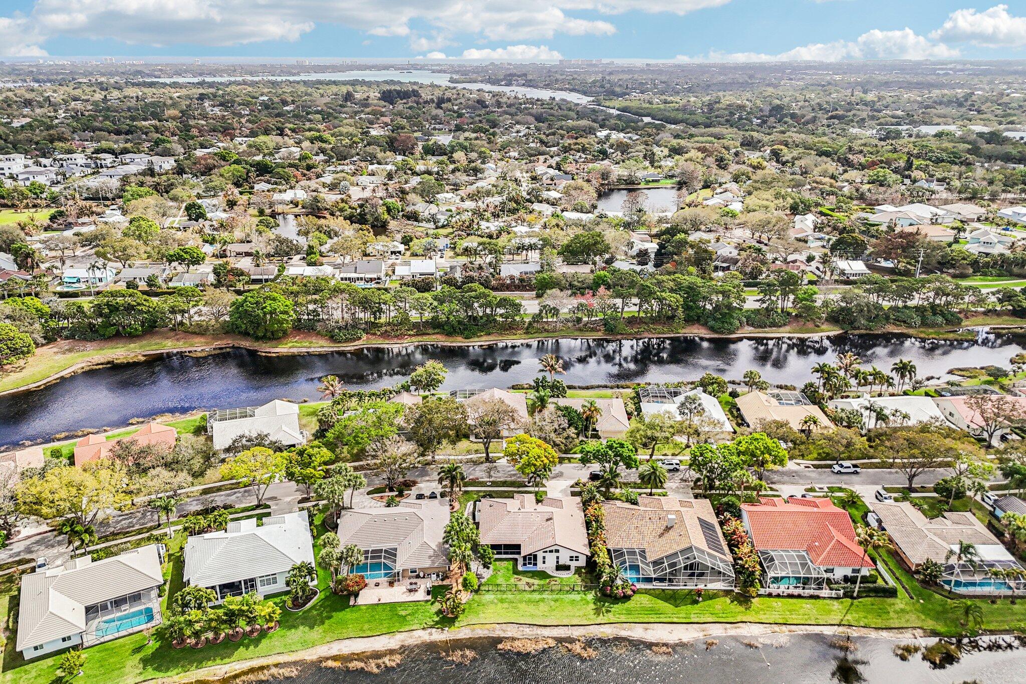 18295 Lake Bnd Jupiter, FL 33458