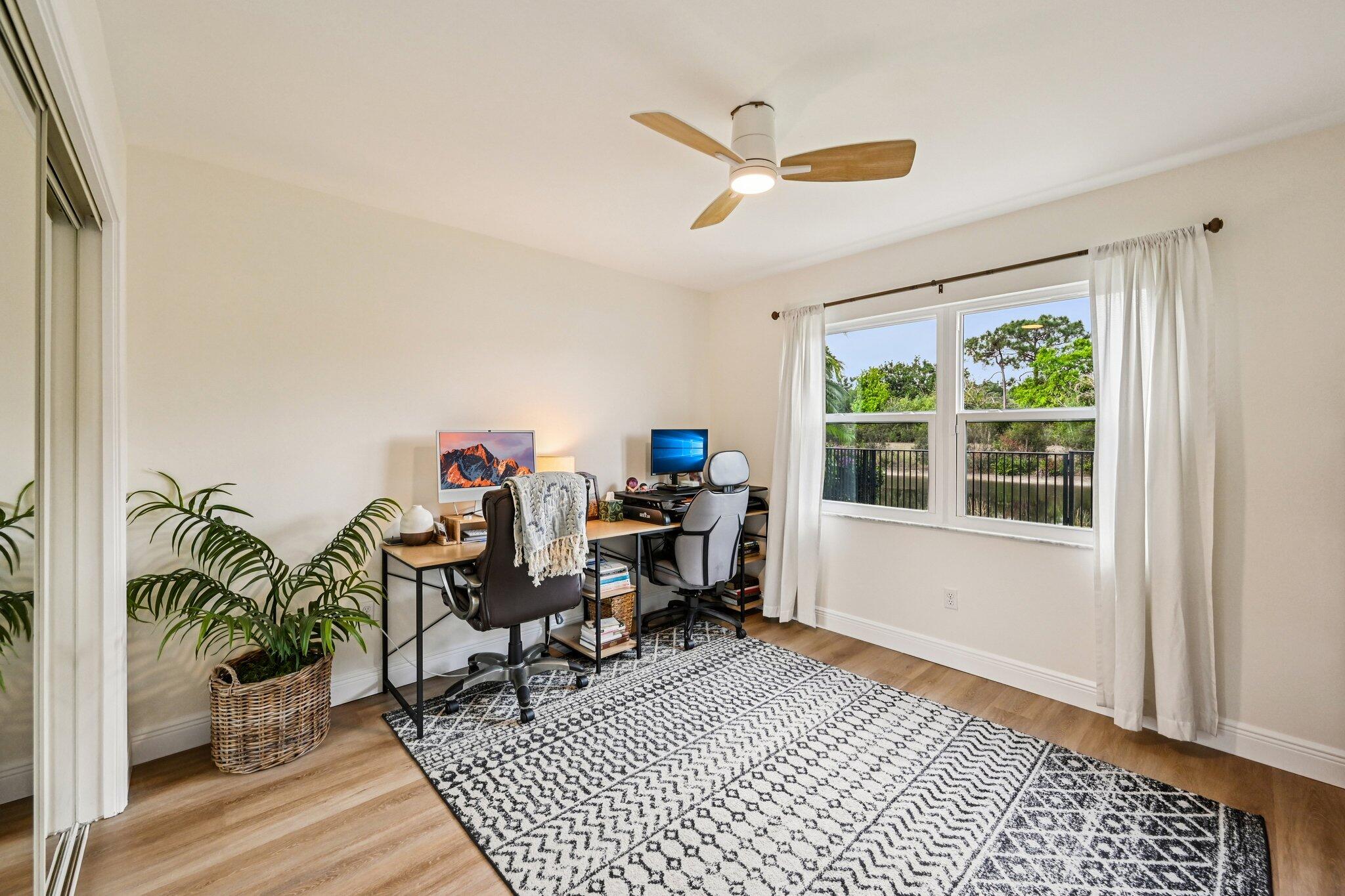 18295 Lake Bnd Jupiter, FL 33458