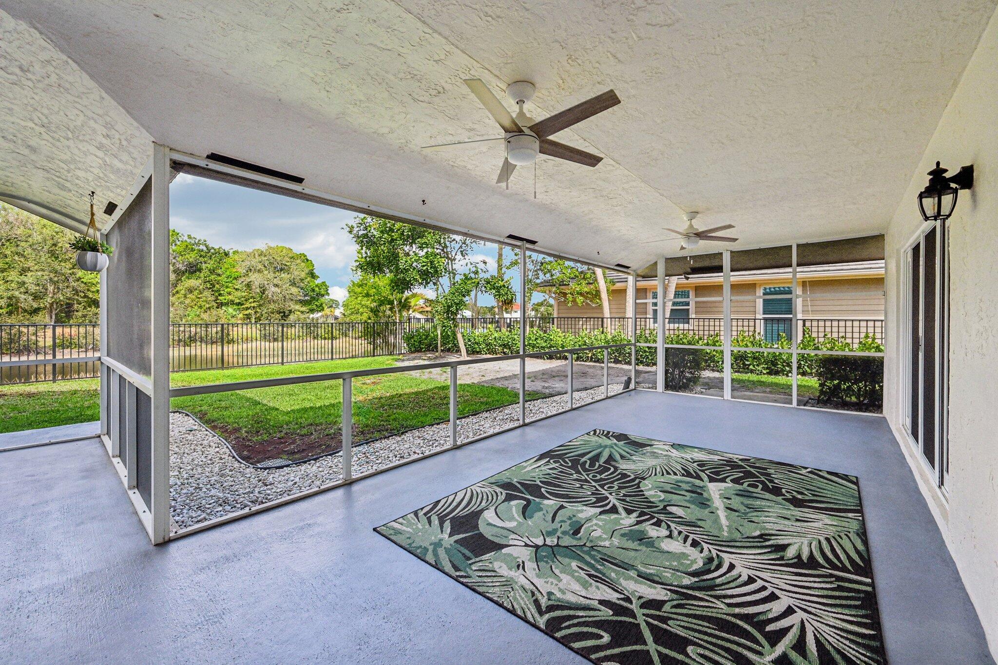 18295 Lake Bnd Jupiter, FL 33458