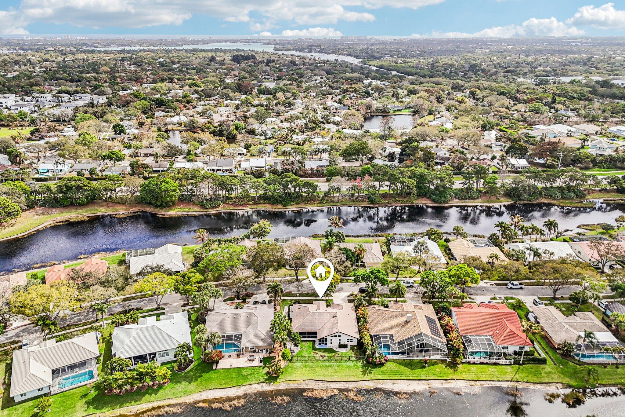 18295 Lake Bnd Jupiter, FL 33458