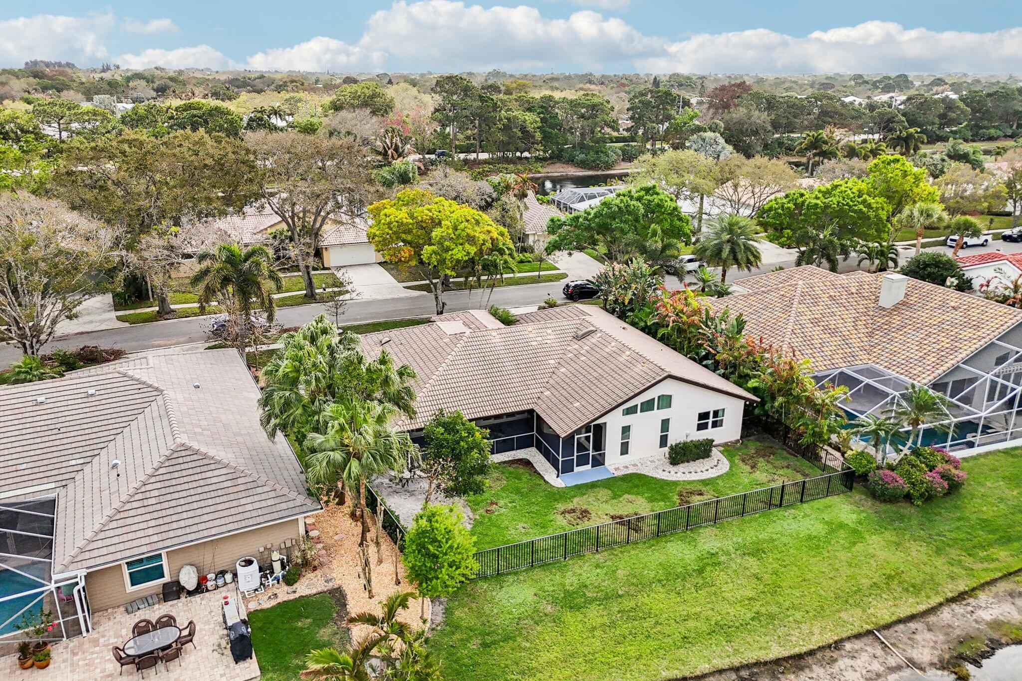 18295 Lake Bnd Jupiter, FL 33458