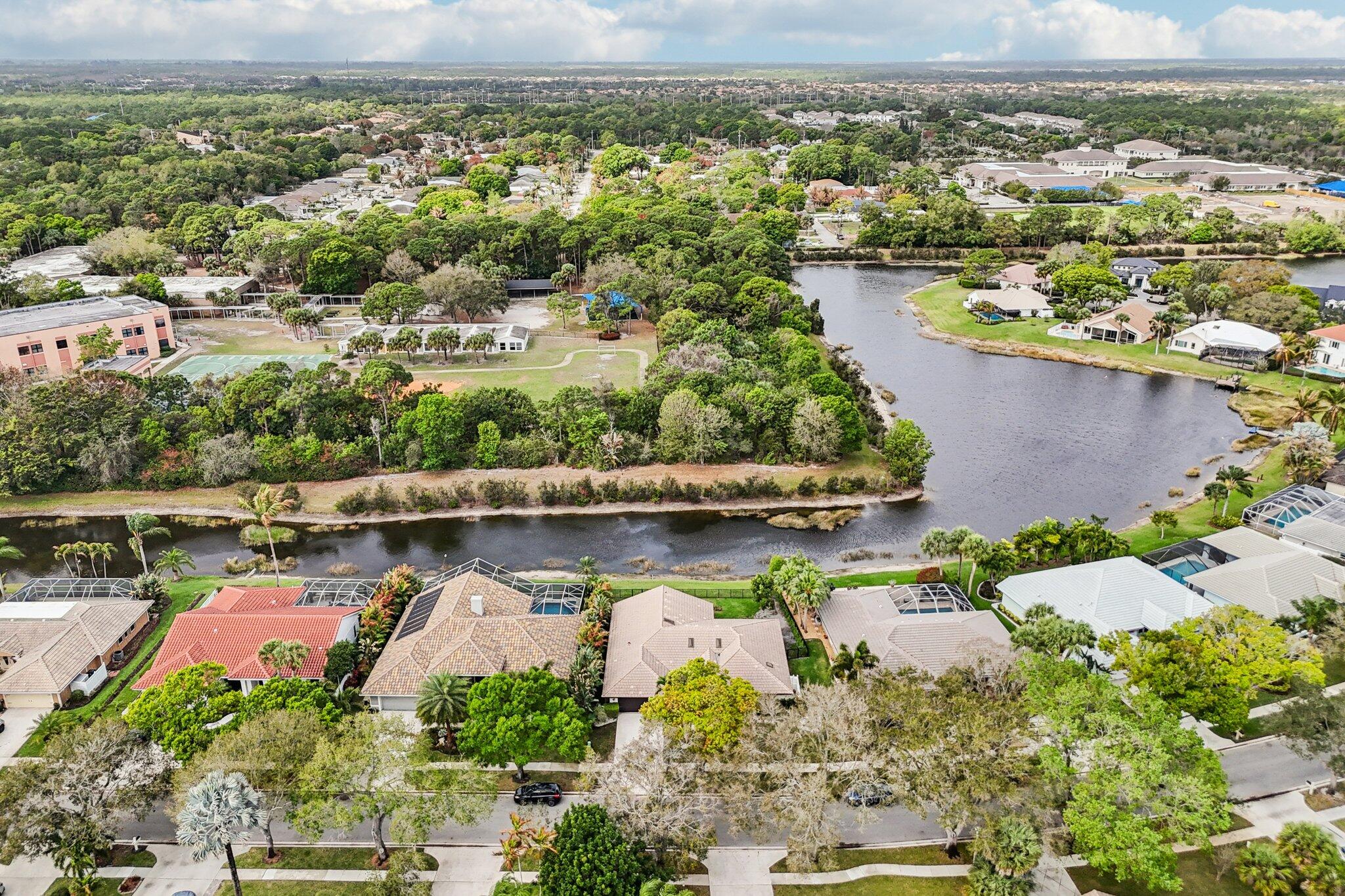 18295 Lake Bnd Jupiter, FL 33458