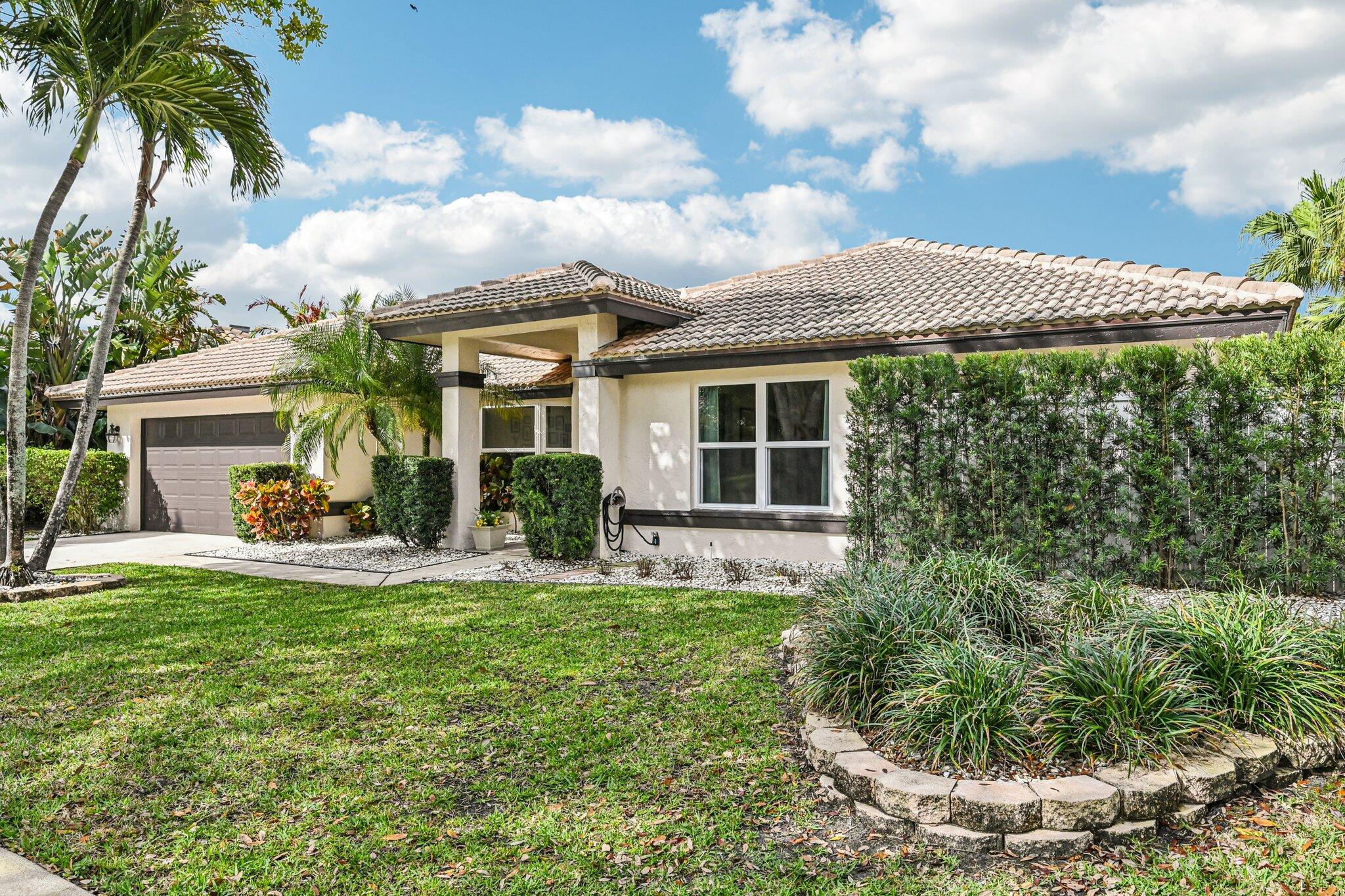 18295 Lake Bnd Jupiter, FL 33458