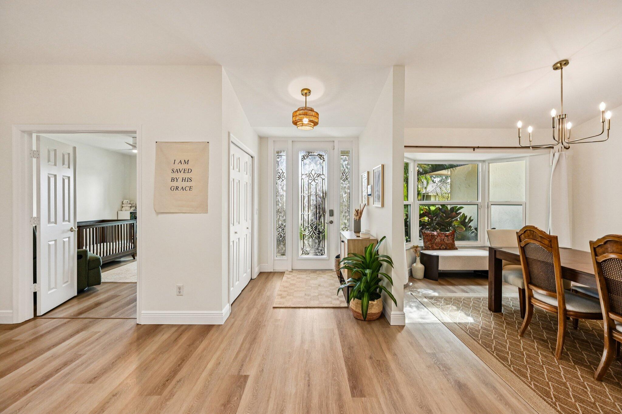 18295 Lake Bnd Jupiter, FL 33458