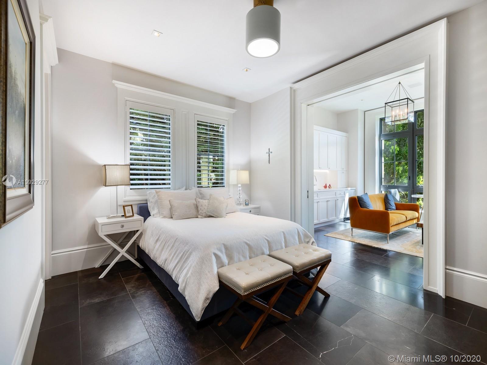 125 Solano Prado Coral Gables, FL 33156