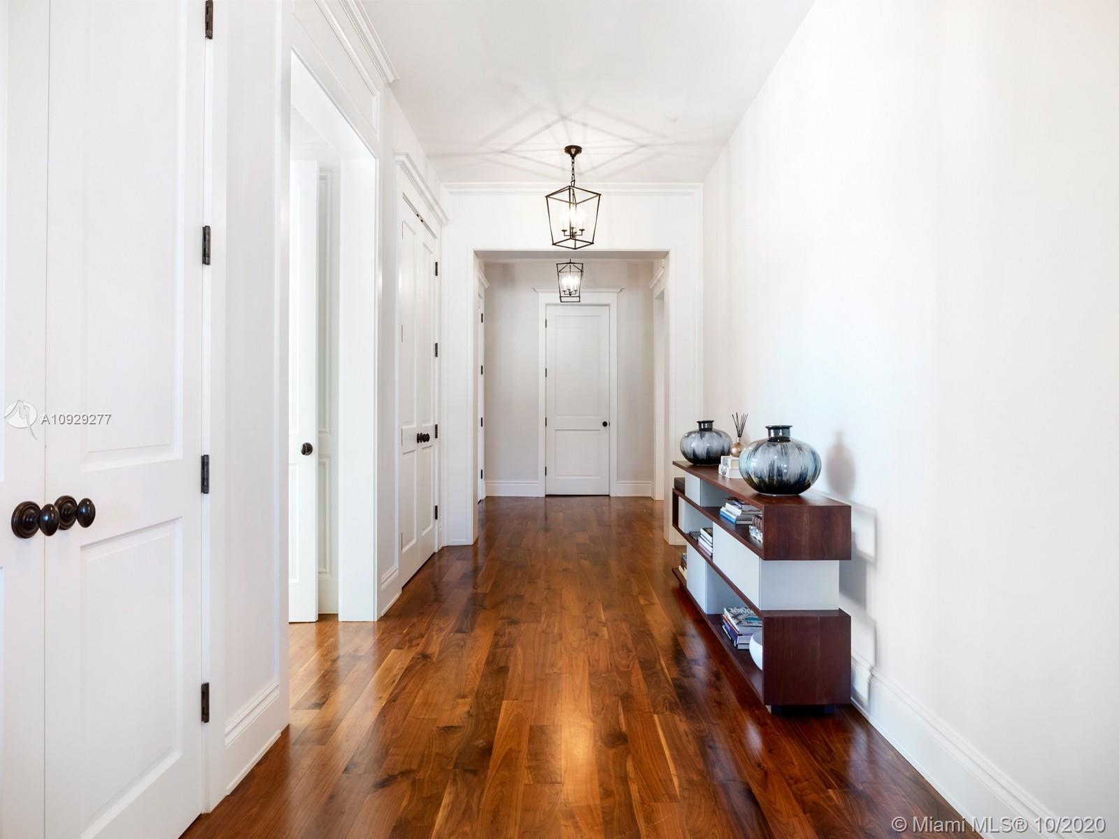 125 Solano Prado Coral Gables, FL 33156