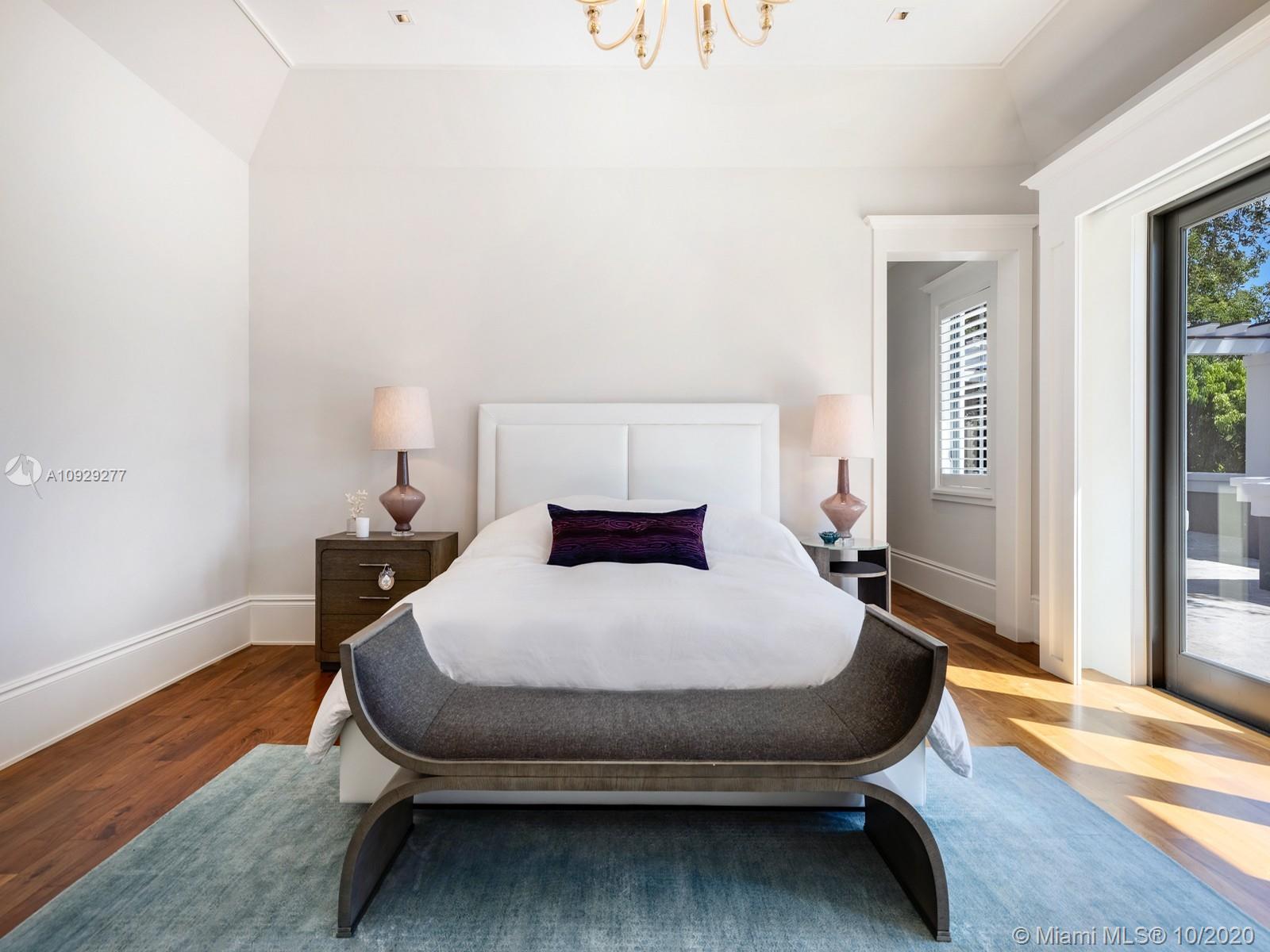 125 Solano Prado Coral Gables, FL 33156