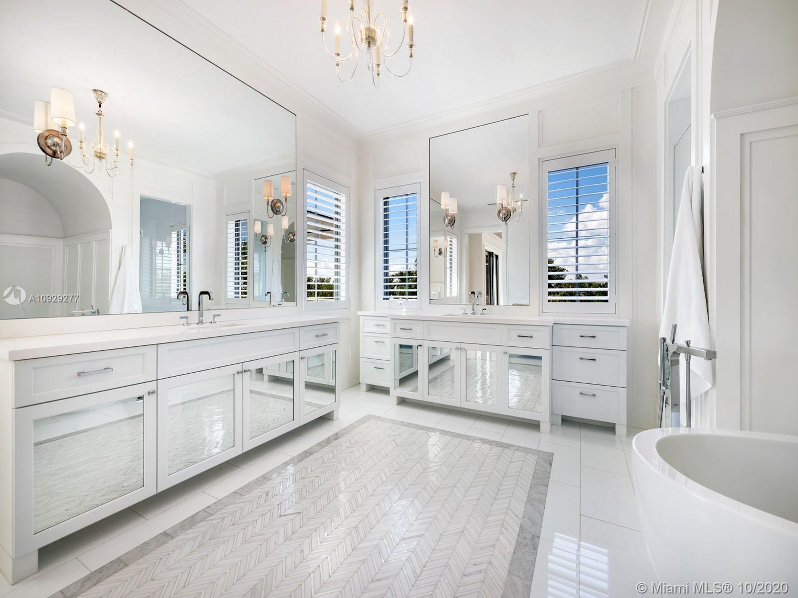 125 Solano Prado Coral Gables, FL 33156