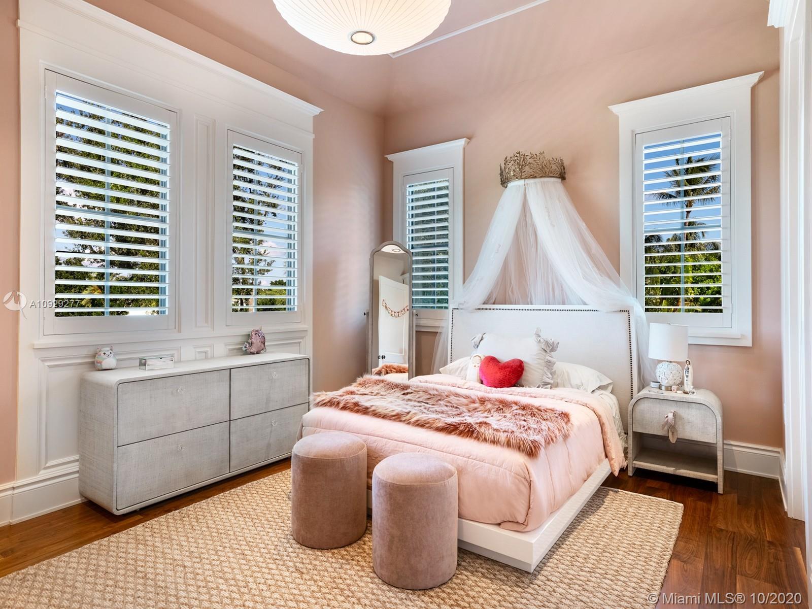 125 Solano Prado Coral Gables, FL 33156