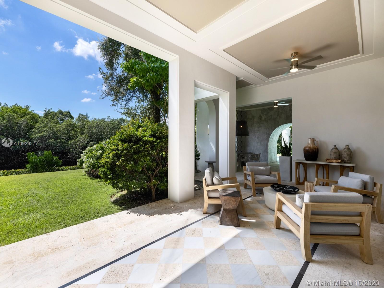 125 Solano Prado Coral Gables, FL 33156