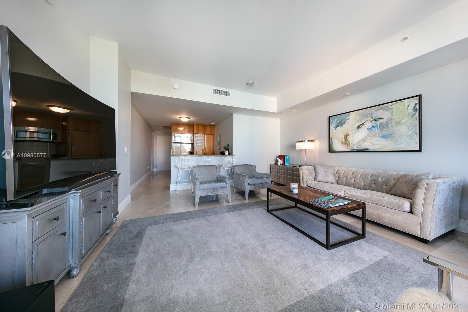 image Continuum South Beach North Tower4