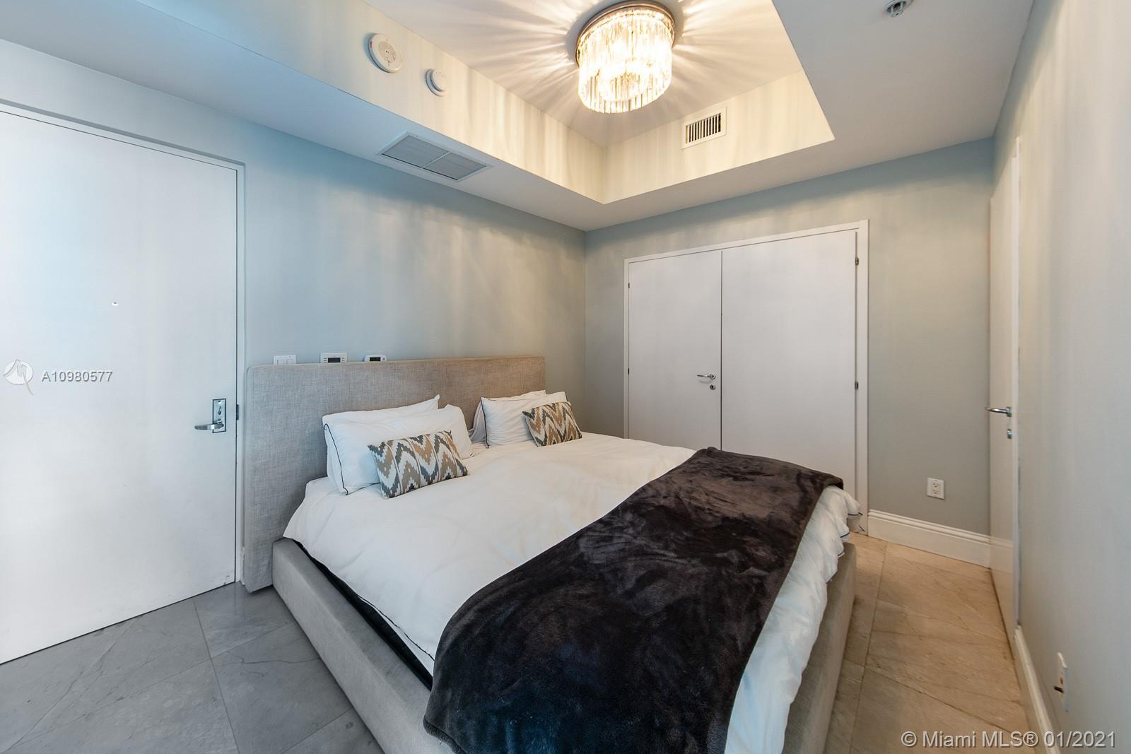 image Continuum South Beach North Tower8