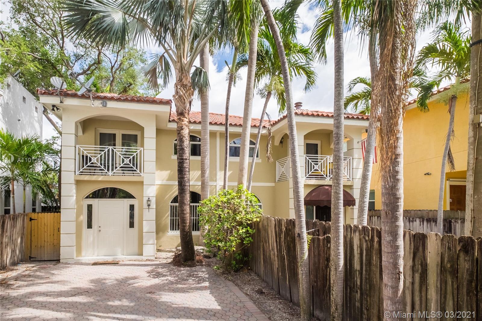 3143 Day Ave #B Miami, FL 33133