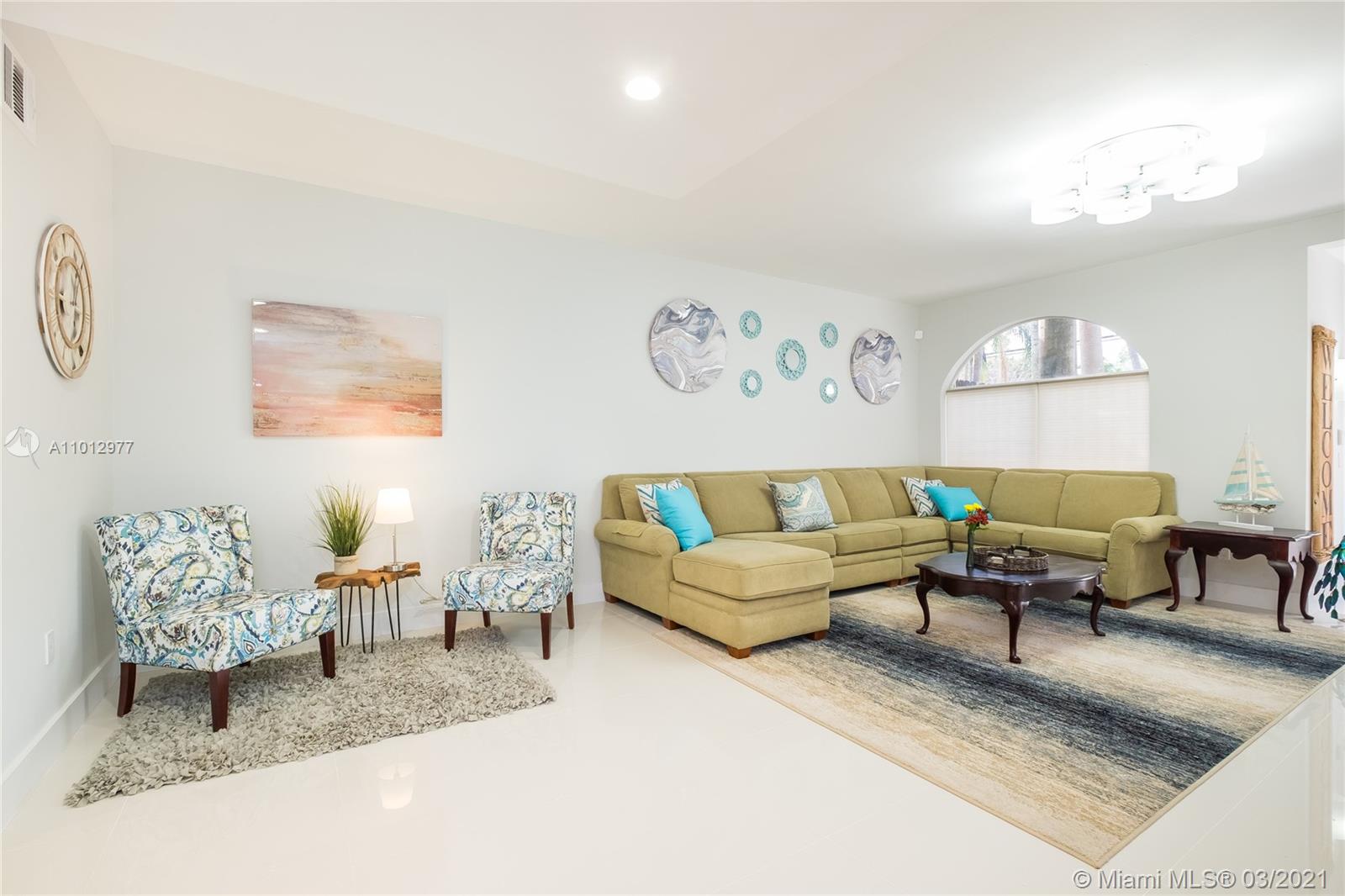 3143 Day Ave #B Miami, FL 33133