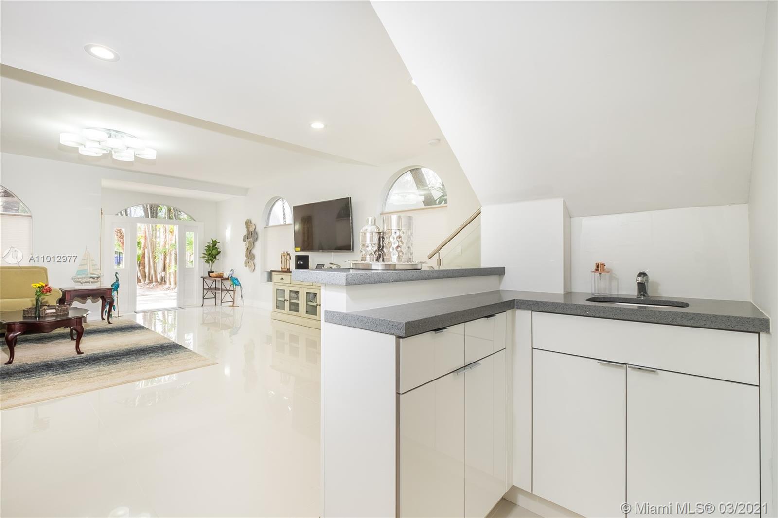 3143 Day Ave #B Miami, FL 33133