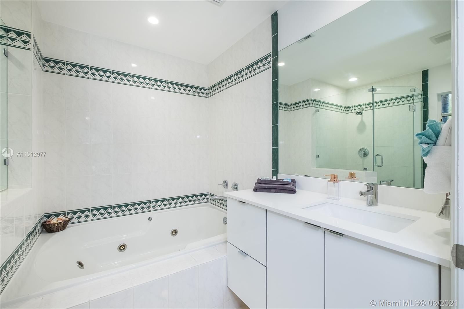 3143 Day Ave #B Miami, FL 33133