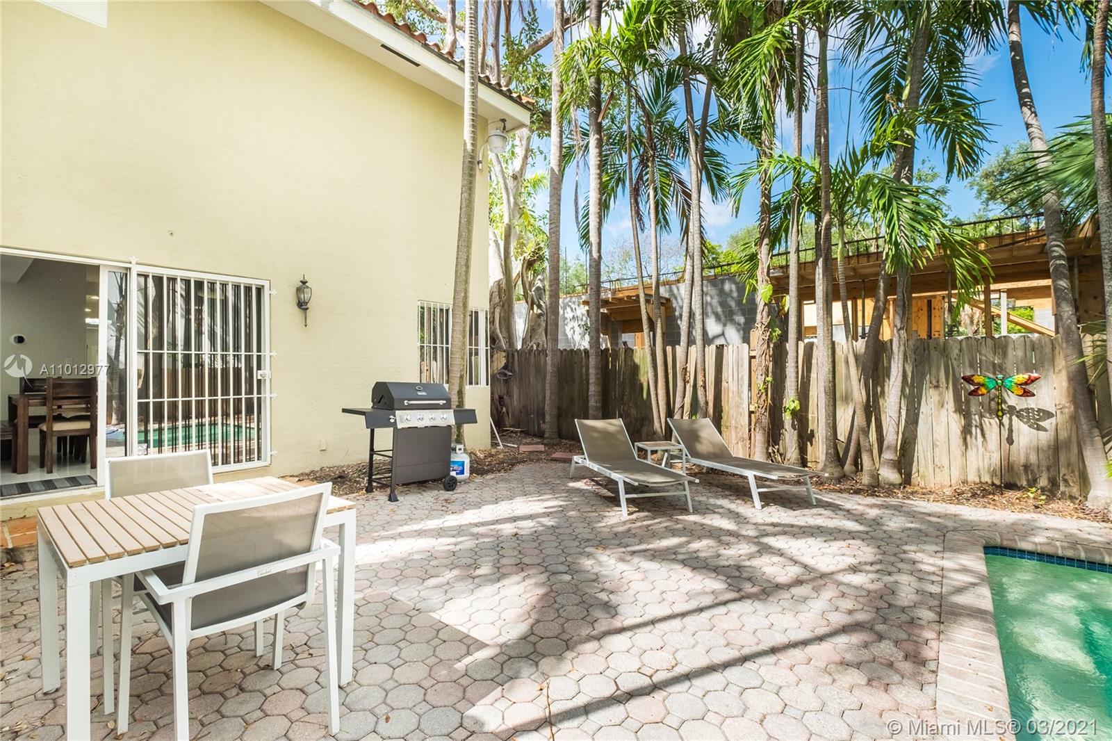 3143 Day Ave #B Miami, FL 33133