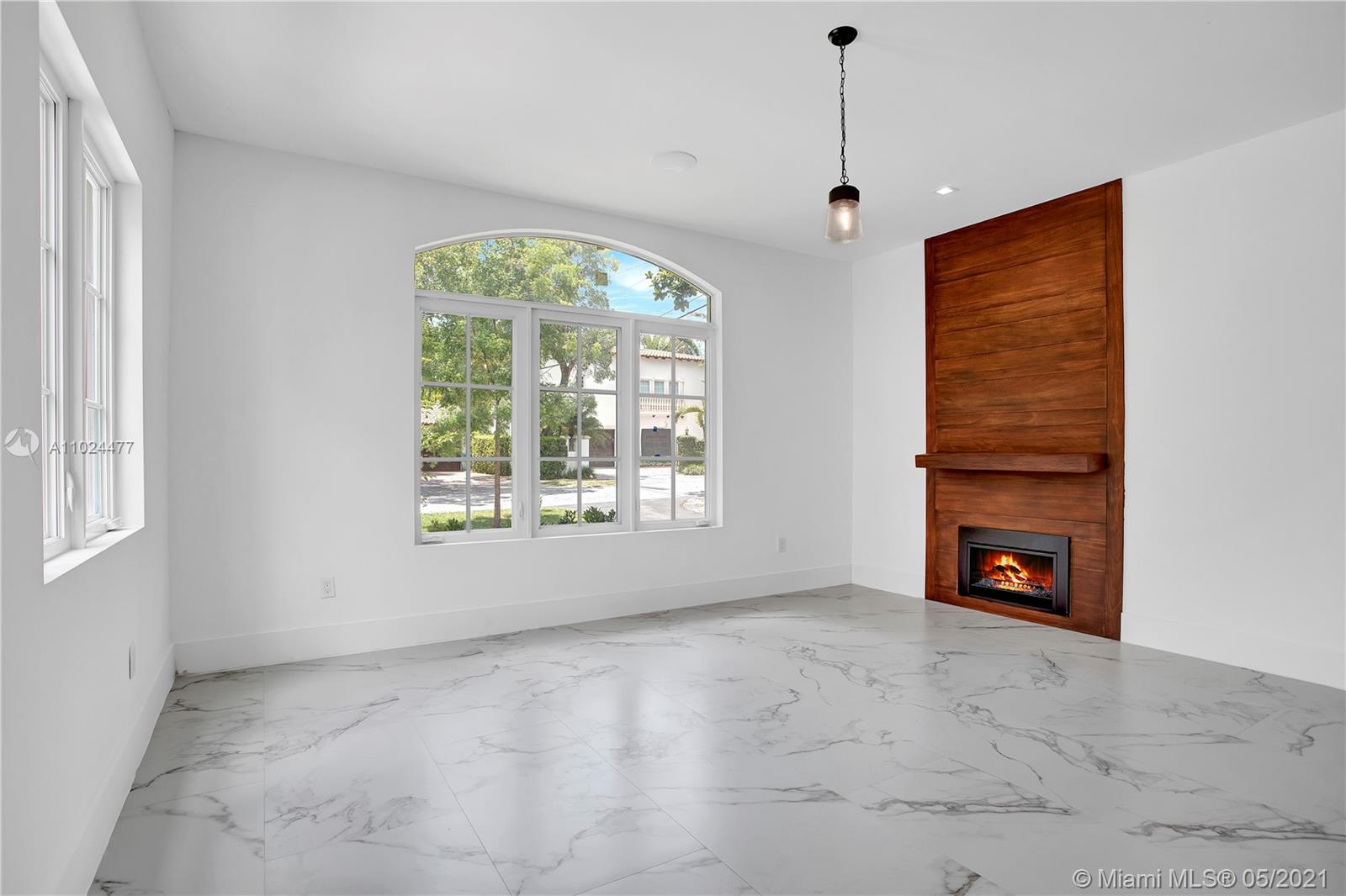 931 Valencia Ave Coral Gables, FL 33134