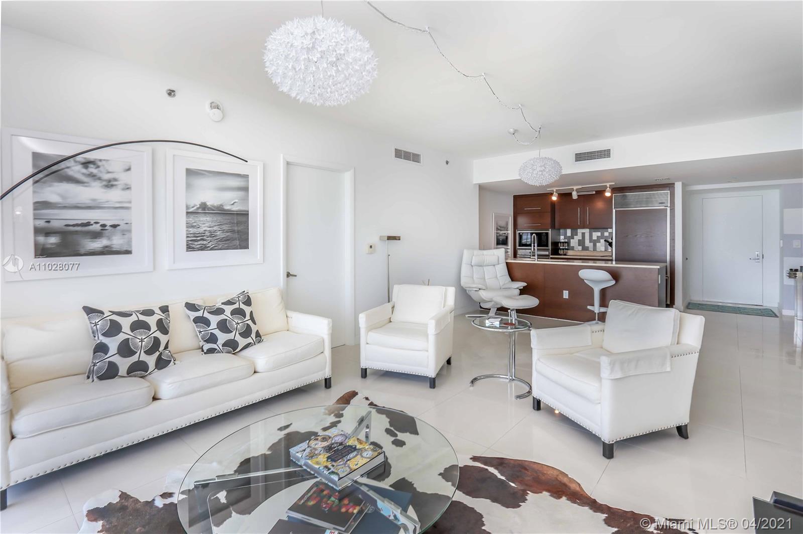 465 Brickell Ave #4403 Miami, FL 33131