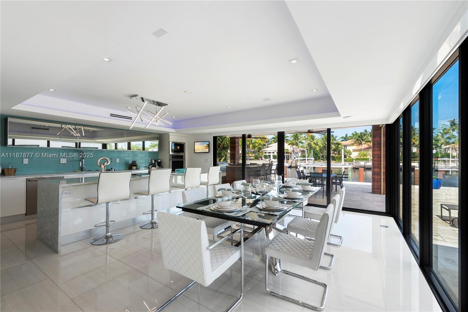 1025 Diplomat Pkwy Hollywood, FL 33019