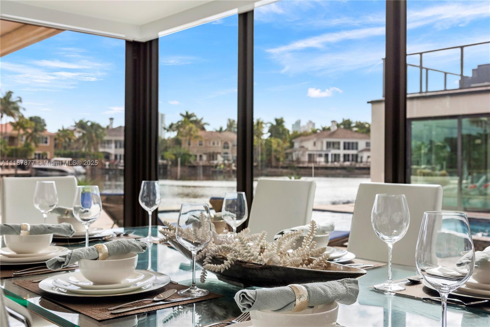 1025 Diplomat Pkwy Hollywood, FL 33019