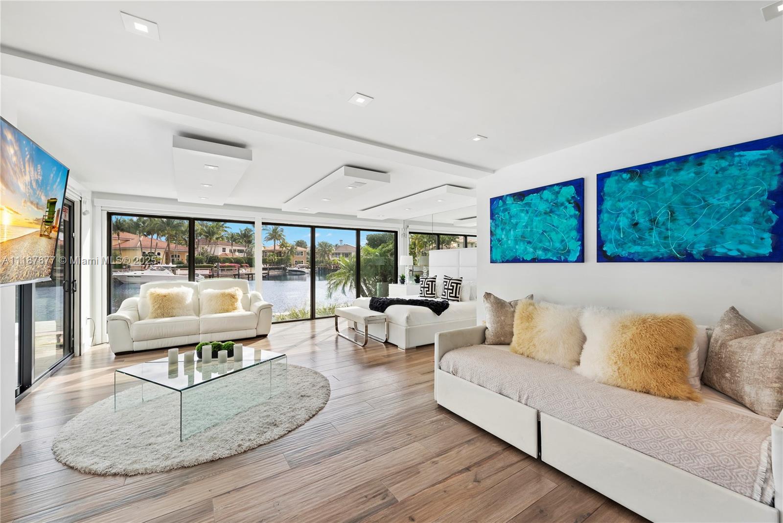 1025 Diplomat Pkwy Hollywood, FL 33019