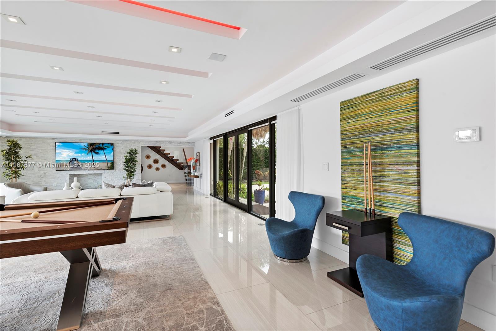 1025 Diplomat Pkwy Hollywood, FL 33019