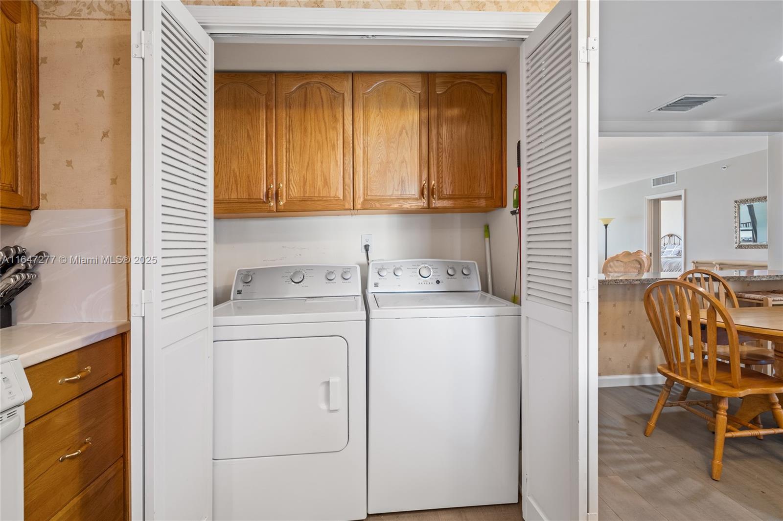 400 Beach Rd #802 Tequesta, FL 33469