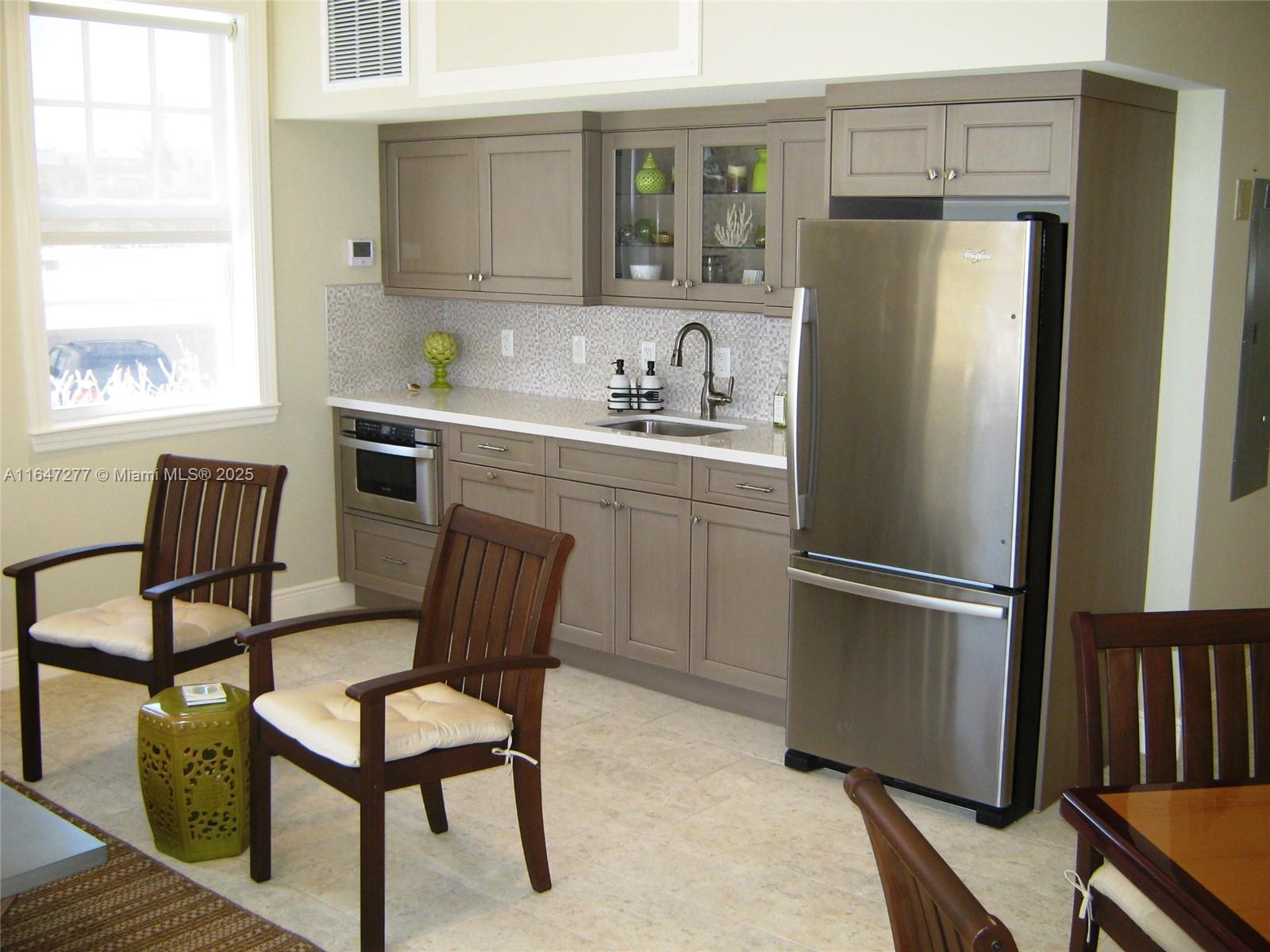 400 Beach Rd #802 Tequesta, FL 33469