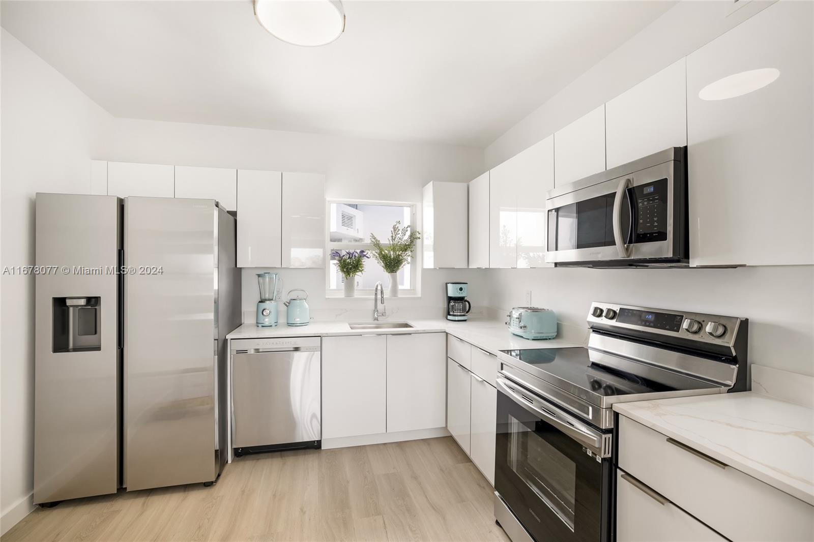 9881 E Bay Hbr Dr #205,Bay Harbor Islands, FL 33154