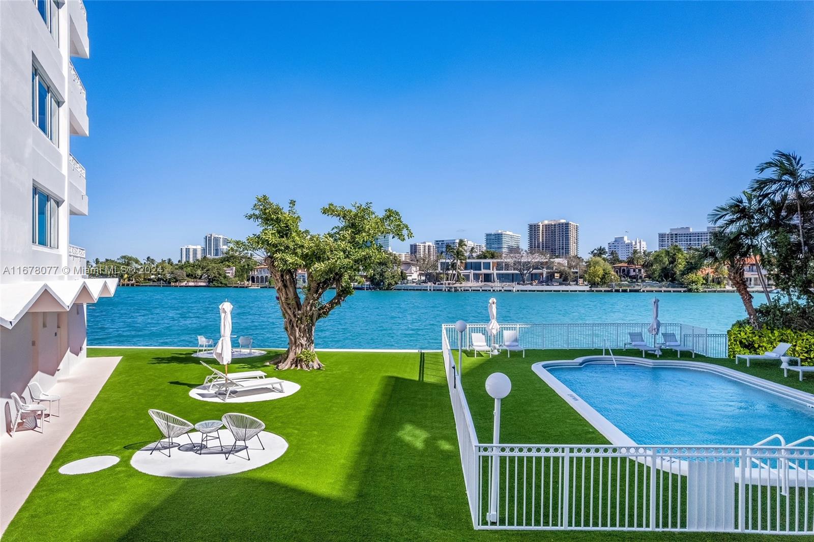 9881 E Bay Hbr Dr #205,Bay Harbor Islands, FL 33154