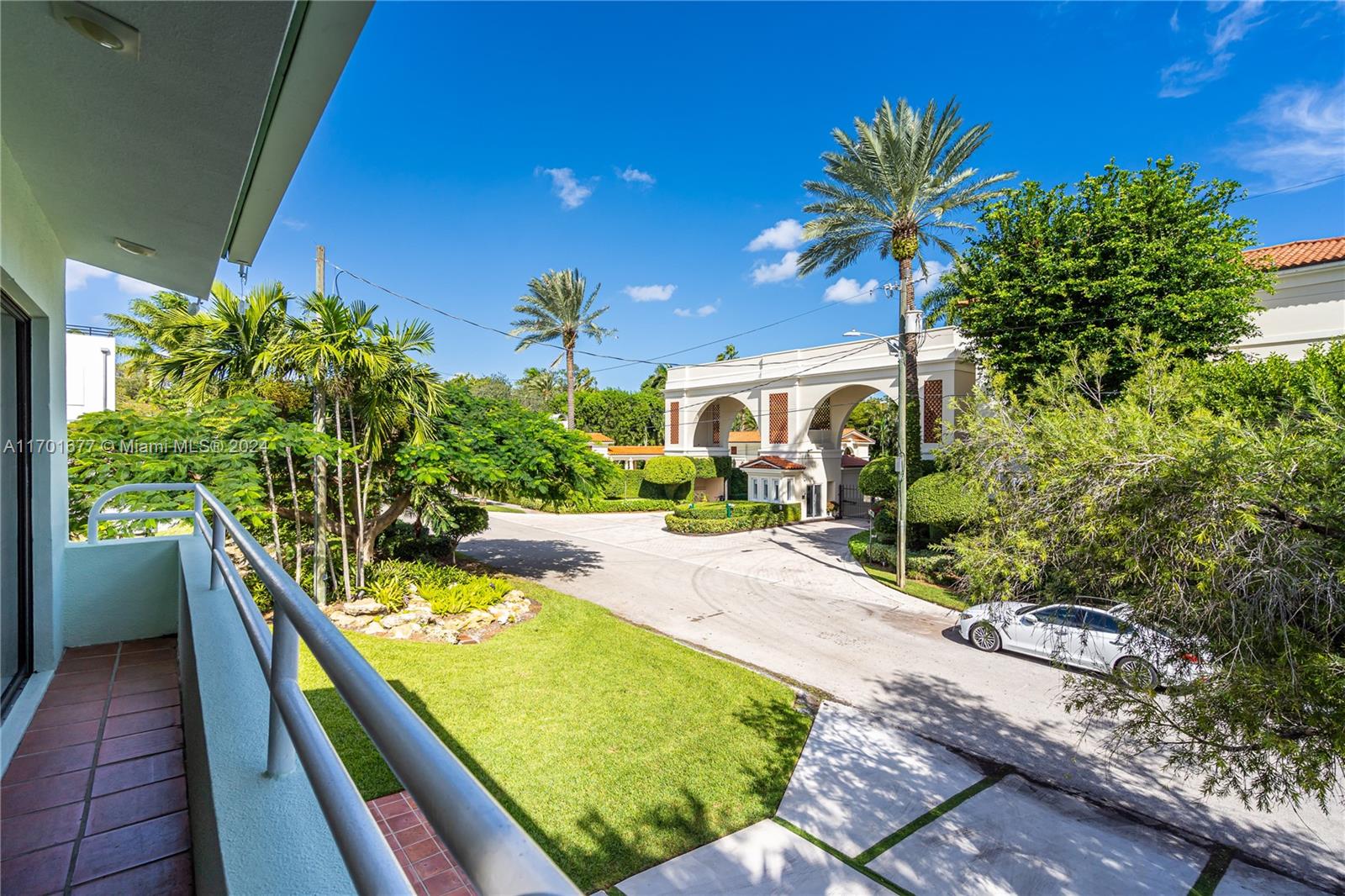 3520 Rockerman Rd Miami, FL 33133