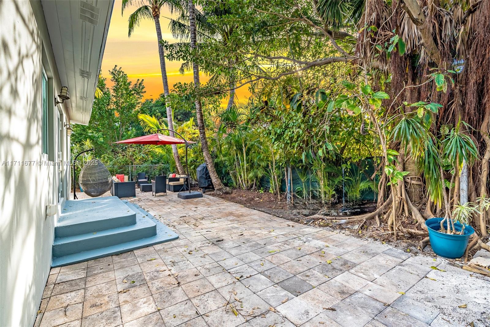 9156 Froude Ave Surfside, FL 33154