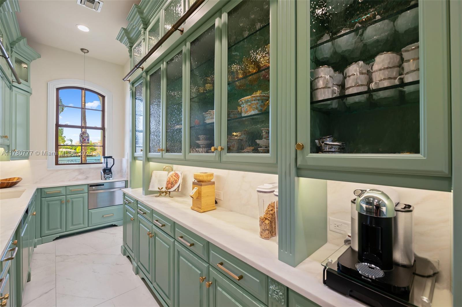 2509 Aqua Vis Blvd Fort Lauderdale, FL 33301 2509 Aqua Vis Blvd Fort Lauderdale, FL 33301