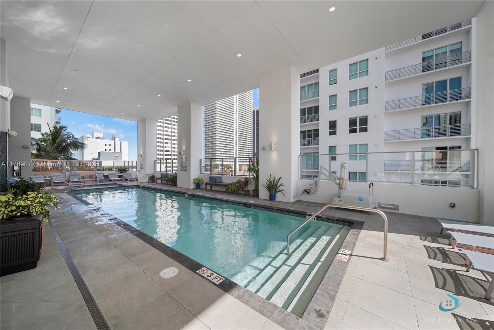 image Yotelpad Miami21
