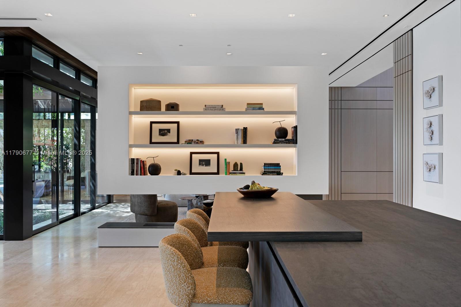 194 S Island Dr Golden Beach, FL 33160