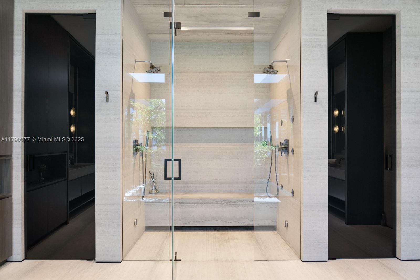 194 S Island Dr Golden Beach, FL 33160